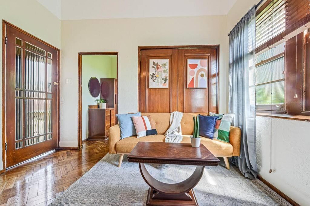 The Hideway In Petersham Sydney Exterior photo